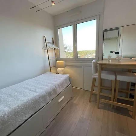 Confort Moderne : Beau T2 Avec Balcon, Acces Direct Plage, Wifi - St Jean De Monts - Fr-1-224c-322 * Saint-Jean-de-Monts