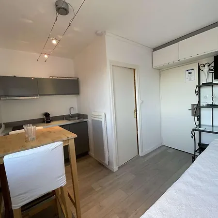 Confort Moderne : Beau T2 Avec Balcon, Acces Direct Plage, Wifi - St Jean De Monts - Fr-1-224c-322
